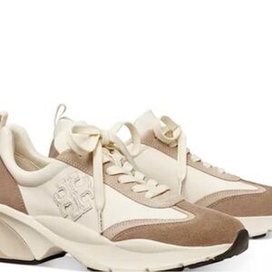 Tory Burch women size 9 color tan and cream